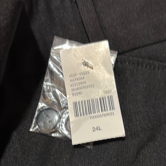 🌈Lane Bryant 4-Season Straight 24 Long pants🌈 - Picture 2 of 7